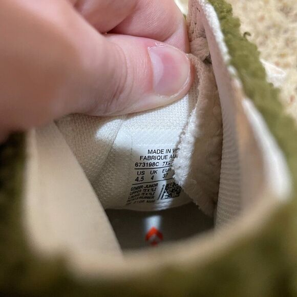 Converse Y4.5/W6.5 Sherpa EVA Platform High Top Sneakers Dark Moss Bold Mandarin - Picture 8 of 16